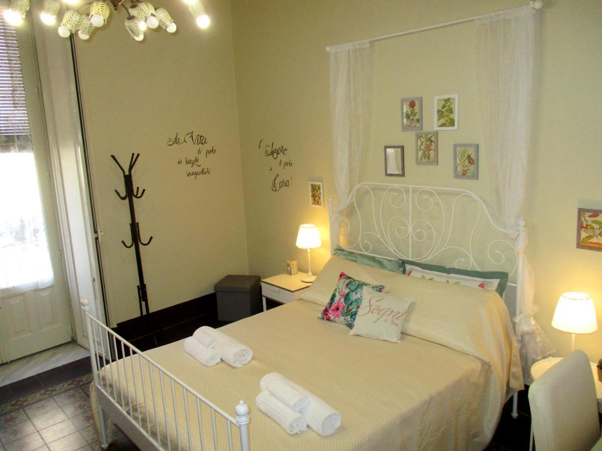 Diletta Oasi Bed & Breakfast คาตาเนีย ภายนอก รูปภาพ