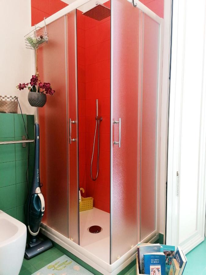 Diletta Oasi Bed & Breakfast คาตาเนีย ภายนอก รูปภาพ